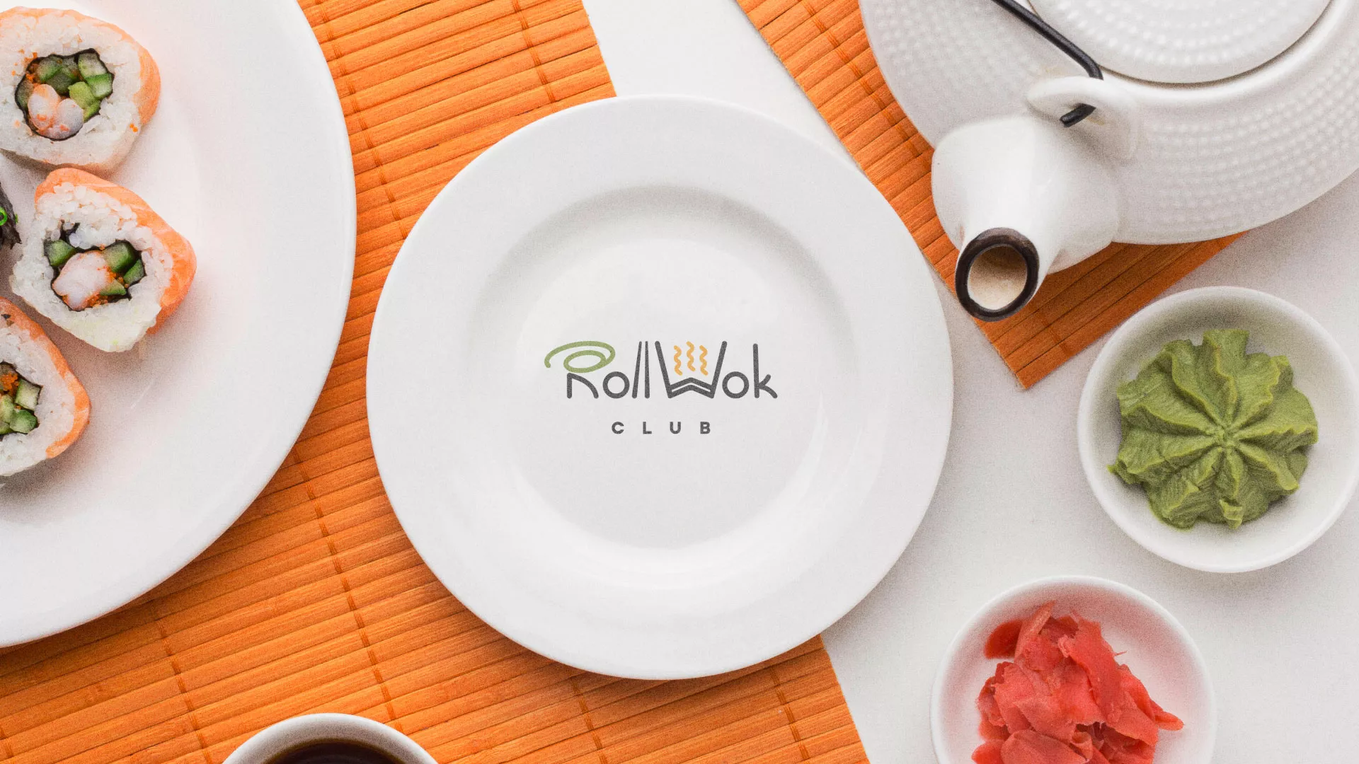 Разработка логотипа и фирменного стиля в Пустошке для суши-бара «Roll Wok Club»